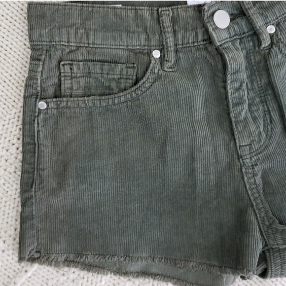 Kendall+Kylie Corduroy Raw Edge Shorts - Picture 2 of 6